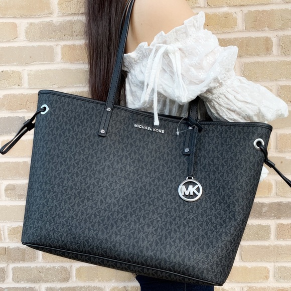 Gaby’sBags💕Michael Kors Tote & Wallet SET Black - Picture 5 of 8